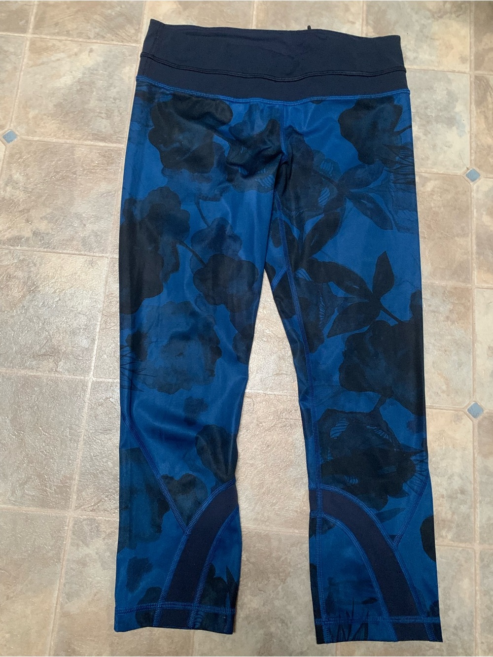 lululemon athletica Navy Blue Floral Capri Leggings